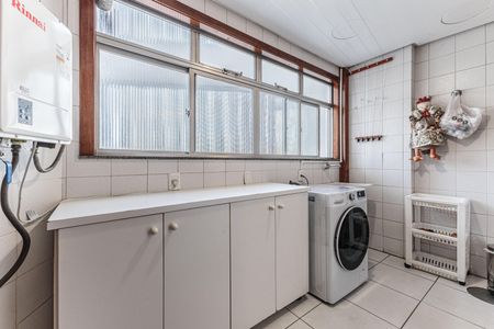 Apartamento à venda com 159m², 4 quartos e 3 vagas Apartamento à venda com 159m², 4 quartos e 3 vagasÁrea de Serviço