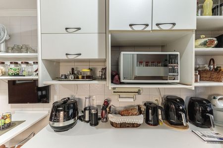 Apartamento à venda com 159m², 4 quartos e 3 vagas Apartamento à venda com 159m², 4 quartos e 3 vagasCozinha - Armários