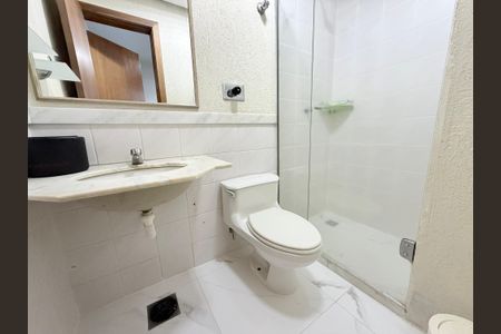 Apartamento à venda com 159m², 4 quartos e 3 vagasBanheiro da Suíte 1