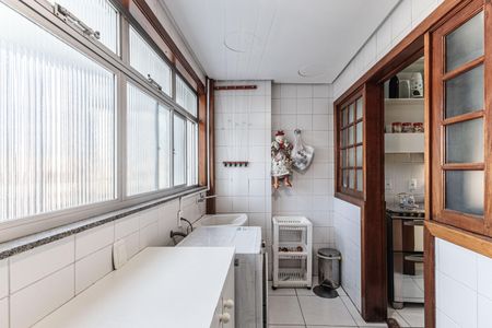 Apartamento à venda com 159m², 4 quartos e 3 vagas Apartamento à venda com 159m², 4 quartos e 3 vagasÁrea de Serviço