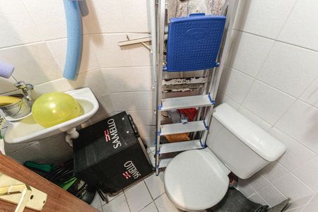 Apartamento à venda com 159m², 4 quartos e 3 vagas Apartamento à venda com 159m², 4 quartos e 3 vagasBanheiro de Serviço