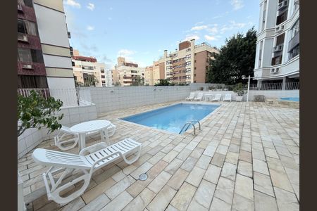 Apartamento à venda com 159m², 4 quartos e 3 vagasÁrea comum - Piscina