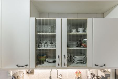 Apartamento à venda com 159m², 4 quartos e 3 vagas Apartamento à venda com 159m², 4 quartos e 3 vagasCozinha