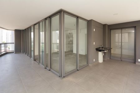 Apartamento à venda com 168m², 3 quartos e 3 vagasVaranda da Sala