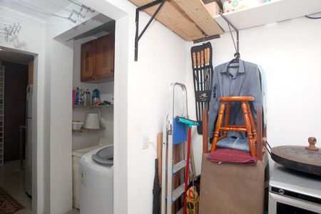 Apartamento à venda com 56m², 1 quarto e sem vagaÁrea de Serviço + Despensa