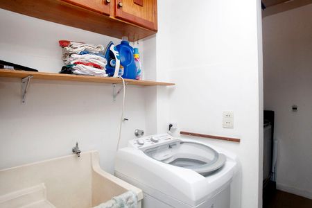 Apartamento à venda com 56m², 1 quarto e sem vagaÁrea de Serviço + Despensa