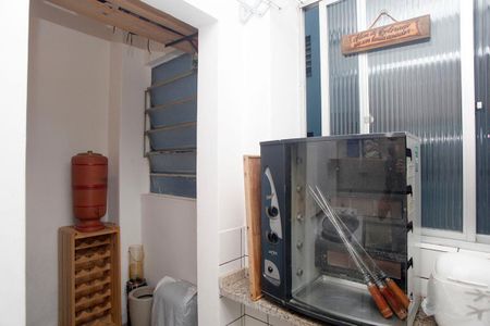 Apartamento à venda com 56m², 1 quarto e sem vagaÁrea de Serviço + Despensa