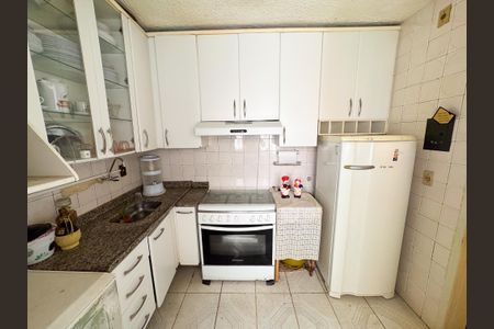 Apartamento à venda com 55m², 2 quartos e 1 vaga Apartamento à venda com 55m², 2 quartos e 1 vagaCozinha