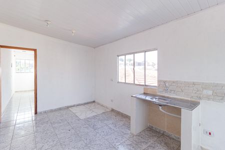 Casa para alugar com 45m², 1 quarto e sem vaga Casa para alugar com 45m², 1 quarto e sem vagaCozinha e área de serviço