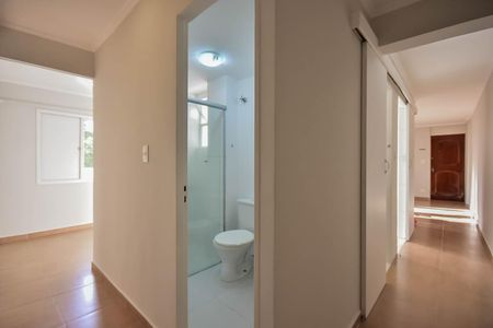 Apartamento à venda com 60m², 2 quartos e 2 vagasCorredor