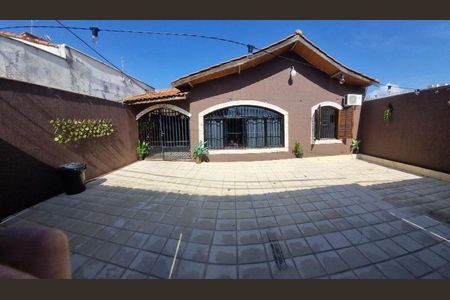 Casa à venda com 250m², 2 quartos e 4 vagasFoto 03