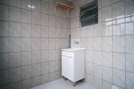 Casa à venda com 58m², 2 quartos e 1 vagaÁrea de Serviço