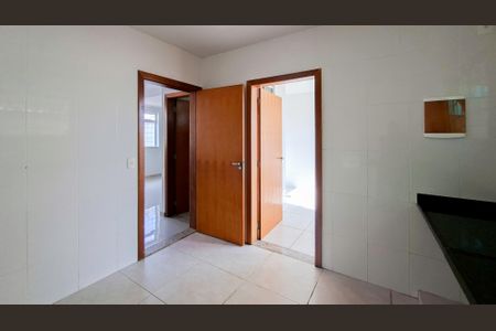 Casa à venda com 168m², 3 quartos e 2 vagasCozinha