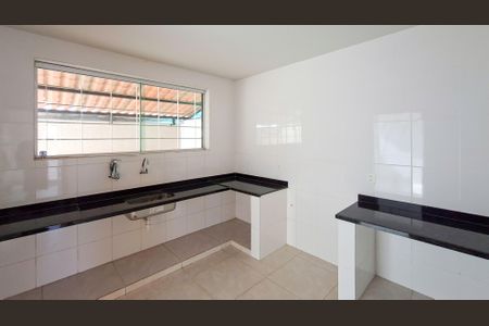 Casa à venda com 168m², 3 quartos e 2 vagasCozinha