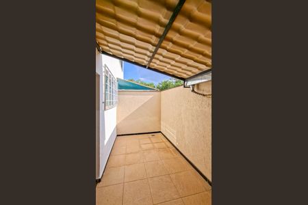 Casa à venda com 168m², 3 quartos e 2 vagasÁrea de Serviço