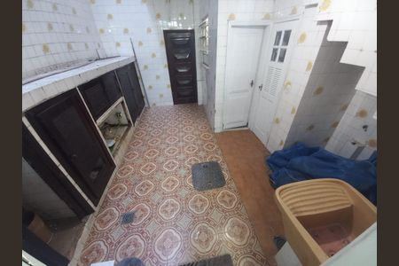 Casa de condomínio à venda com 400m², 6 quartos e 2 vagasFoto 01