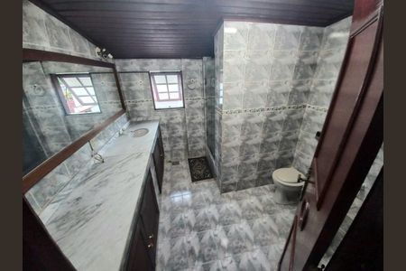 Casa de condomínio à venda com 400m², 6 quartos e 2 vagasFoto 01