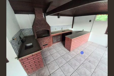Casa de condomínio à venda com 400m², 6 quartos e 2 vagasFoto 01