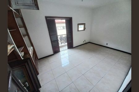 Casa de condomínio à venda com 400m², 6 quartos e 2 vagasFoto 01