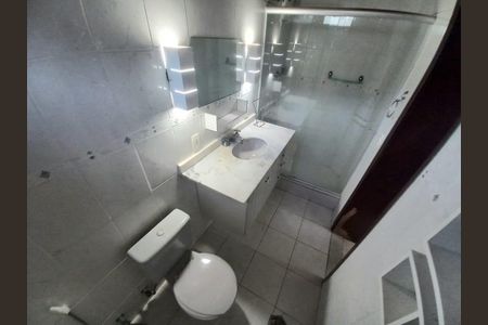 Casa de condomínio à venda com 400m², 6 quartos e 2 vagasFoto 01