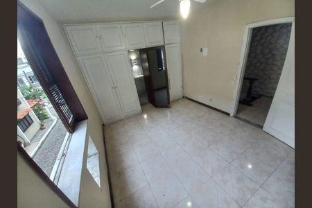 Casa de condomínio à venda com 400m², 6 quartos e 2 vagasFoto 01