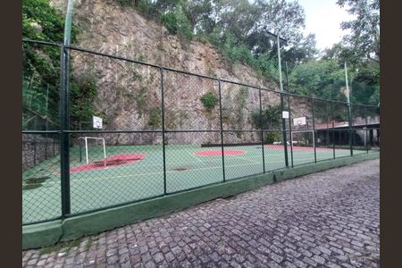 Casa de condomínio à venda com 400m², 6 quartos e 2 vagasFoto 01