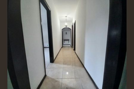 Casa de condomínio à venda com 400m², 6 quartos e 2 vagasFoto 01