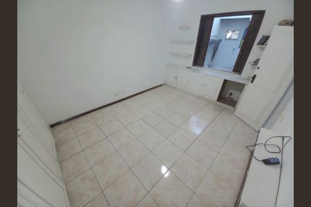 Casa de condomínio à venda com 400m², 6 quartos e 2 vagasFoto 01