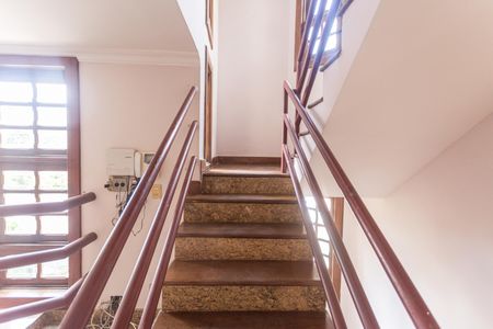 Casa à venda com 640m², 5 quartos e 4 vagasEscada de Acesso 