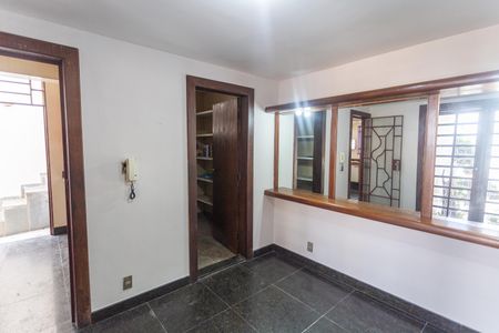 Casa à venda com 640m², 5 quartos e 4 vagasCopa