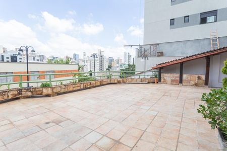 Casa à venda com 640m², 5 quartos e 4 vagasÁrea comum