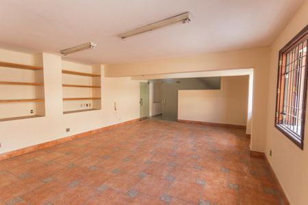 Casa à venda com 640m², 5 quartos e 4 vagasÁrea comum