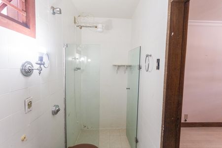 Casa à venda com 640m², 5 quartos e 4 vagasBanheiro da Suíte 1