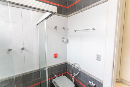 Casa à venda com 640m², 5 quartos e 4 vagasBanheiro da Suíte 3