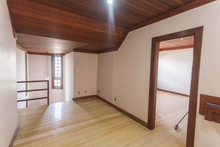 Casa à venda com 640m², 5 quartos e 4 vagasSala 4 