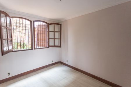 Casa à venda com 640m², 5 quartos e 4 vagasQuarto 1