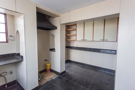 Casa à venda com 640m², 5 quartos e 4 vagasCozinha