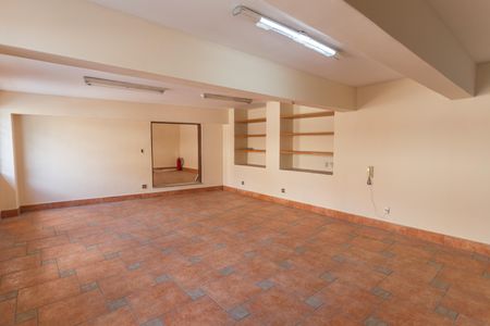 Casa à venda com 640m², 5 quartos e 4 vagasÁrea comum