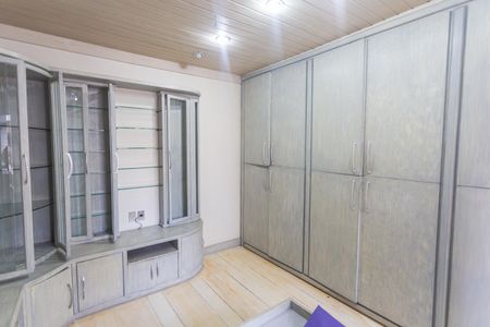 Casa à venda com 640m², 5 quartos e 4 vagasSuíte 3