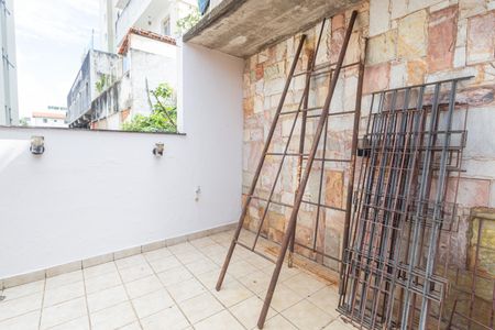 Casa à venda com 640m², 5 quartos e 4 vagasVaranda da Suíte Principal 