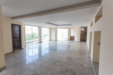 Casa à venda com 640m², 5 quartos e 4 vagasÁrea comum