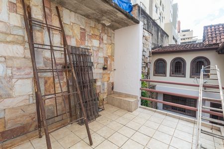 Casa à venda com 640m², 5 quartos e 4 vagasVaranda da Suíte Principal 