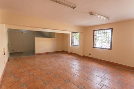 Casa à venda com 640m², 5 quartos e 4 vagasÁrea comum