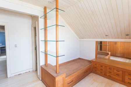 Casa à venda com 640m², 5 quartos e 4 vagasSuíte 2