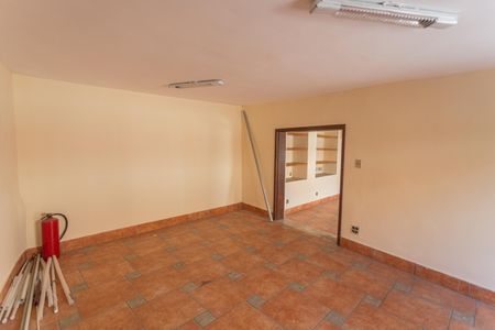 Casa à venda com 640m², 5 quartos e 4 vagasÁrea comum