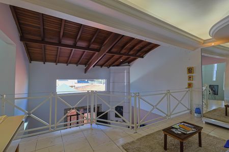 Casa à venda com 406m², 4 quartos e 3 vagasSala 2