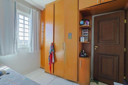 Casa à venda com 406m², 4 quartos e 3 vagasQuarto 2