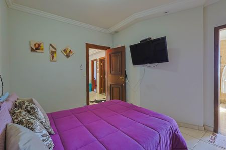 Casa à venda com 406m², 4 quartos e 3 vagasSuíte