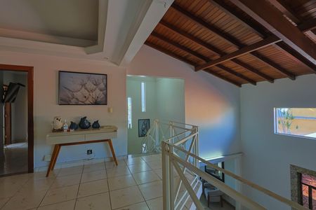 Casa à venda com 406m², 4 quartos e 3 vagasSala 2