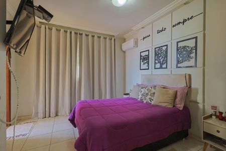 Casa à venda com 406m², 4 quartos e 3 vagasSuíte